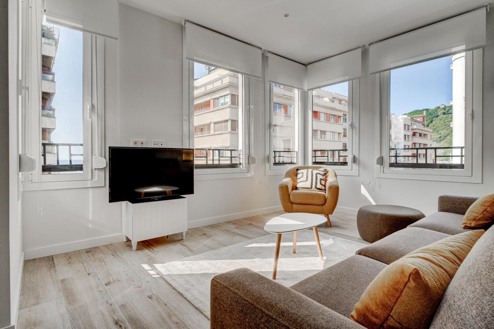 Apartamentos Gran Via By Sanse Holidays Сан-Себастьян Экстерьер фото